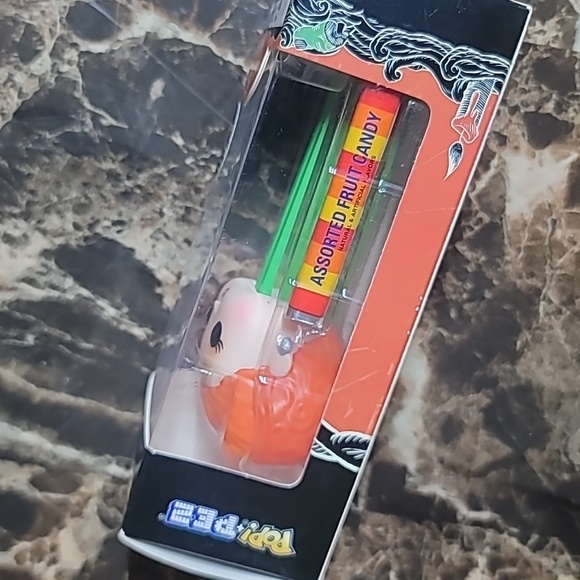 Hocus Pocus LOT (Winifred Sanderson) Mug & Pop Pez dispenser - Picture 5 of 13